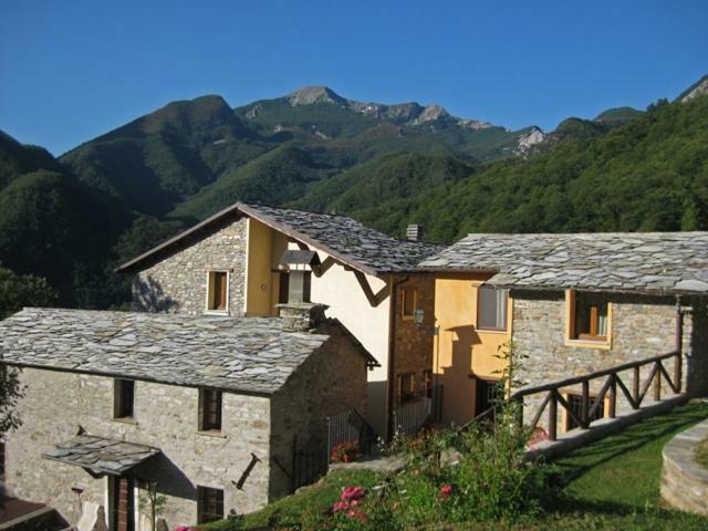 Borgo Delle Panie Bed & Breakfast Careggine Bagian luar foto
