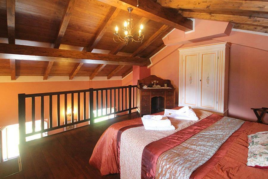Borgo Delle Panie Bed & Breakfast Careggine Bagian luar foto