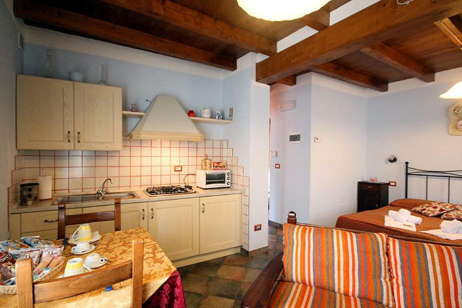 Borgo Delle Panie Bed & Breakfast Careggine Bagian luar foto