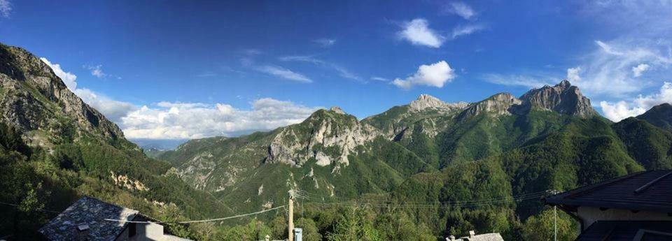 Borgo Delle Panie Bed & Breakfast Careggine Bagian luar foto