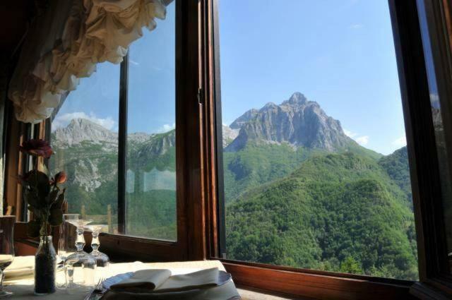 Borgo Delle Panie Bed & Breakfast Careggine Bagian luar foto