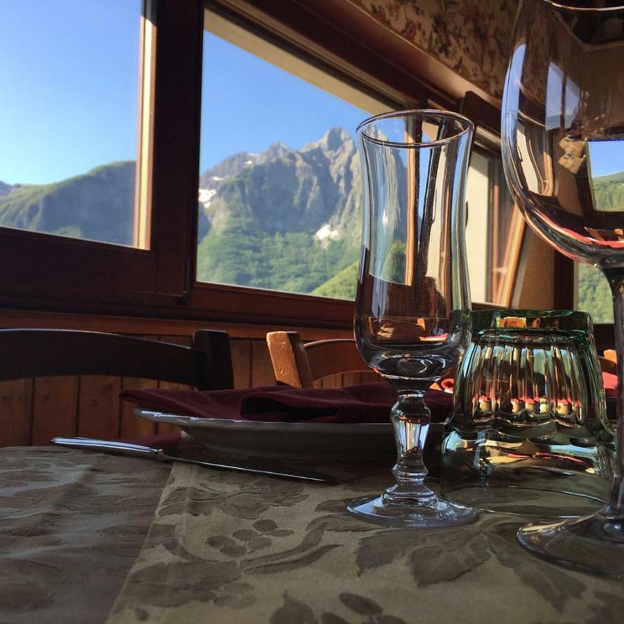 Borgo Delle Panie Bed & Breakfast Careggine Bagian luar foto